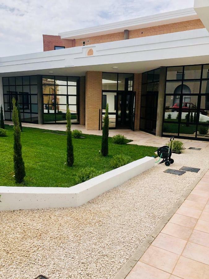 Piccolo Feudo Hotel Sanluri Екстериор снимка